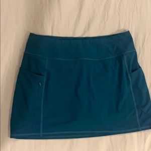 Athleta skort teal size medium